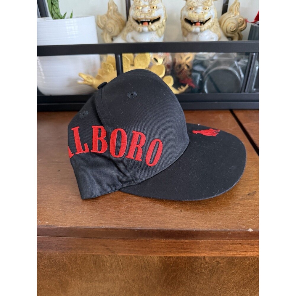 Vintage Marlboro Black Hat Cap Embroidered Red Cowboy New Old Stock Rare AOP
